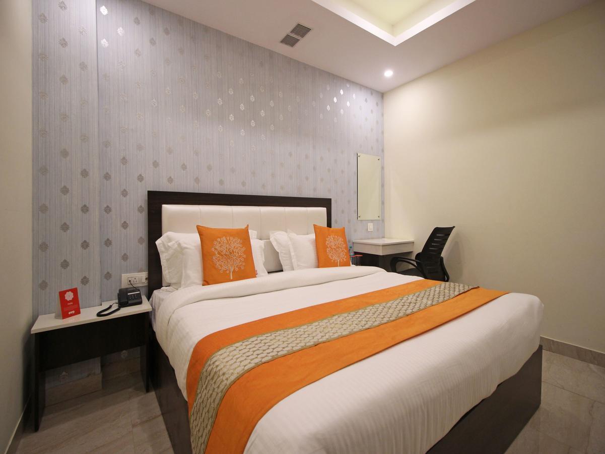 Oyo 8132 Hotel Kukreja Dehradun Dış mekan fotoğraf