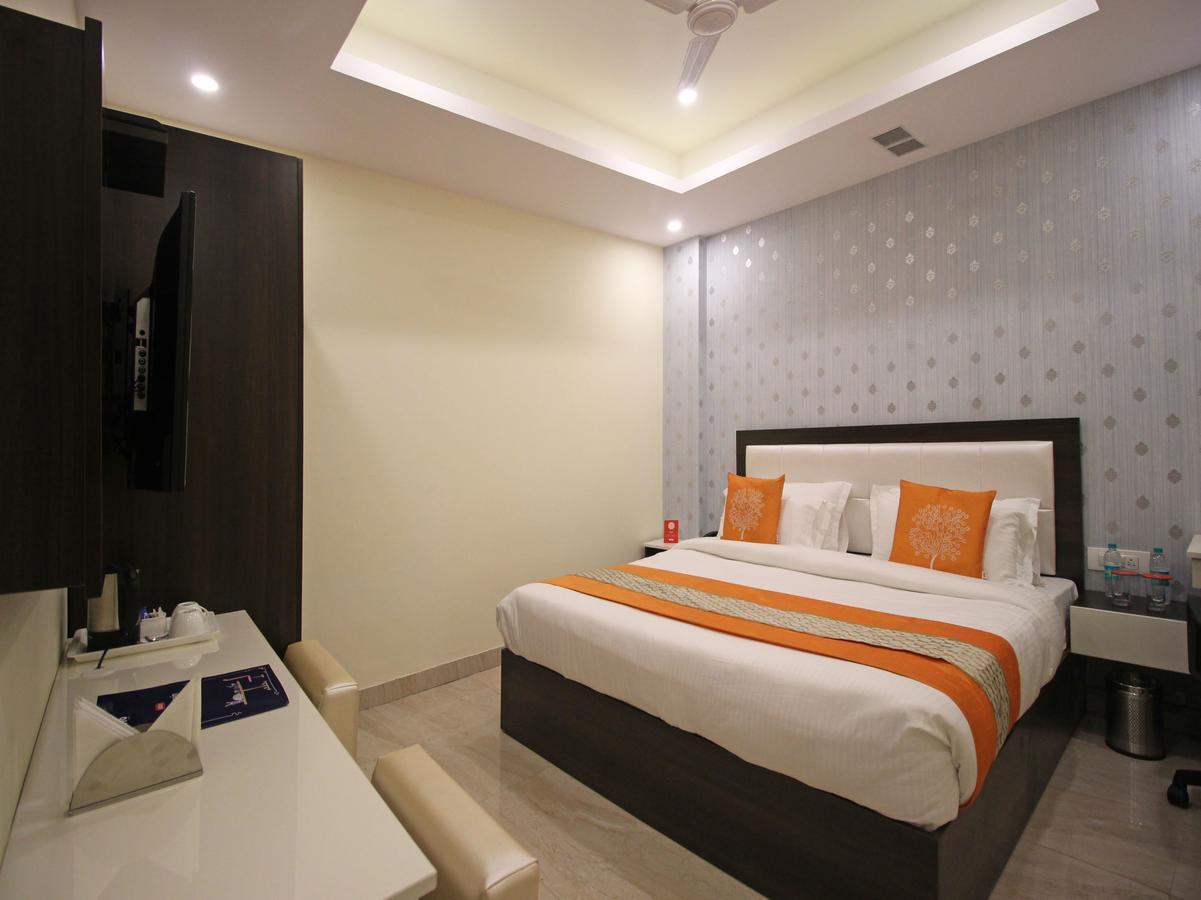 Oyo 8132 Hotel Kukreja Dehradun Dış mekan fotoğraf