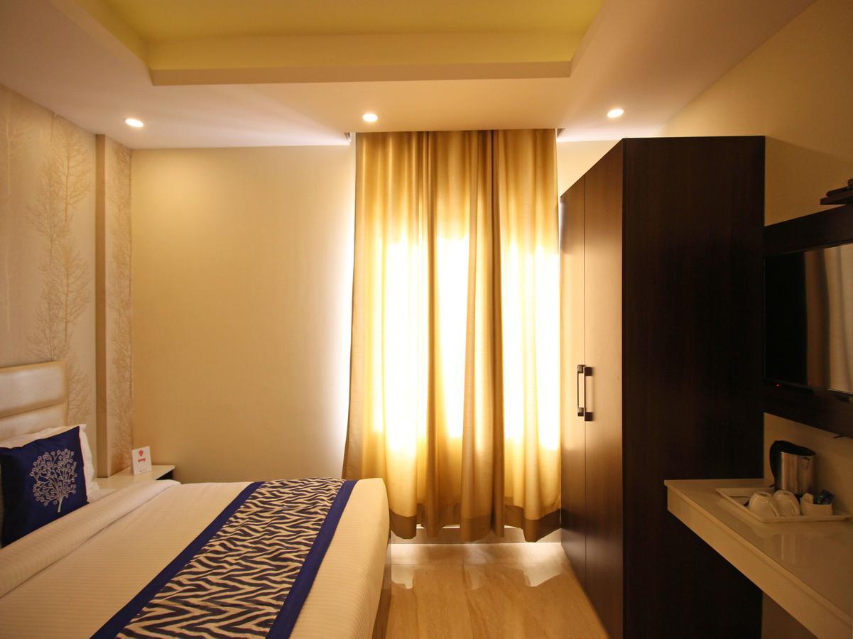 Oyo 8132 Hotel Kukreja Dehradun Dış mekan fotoğraf