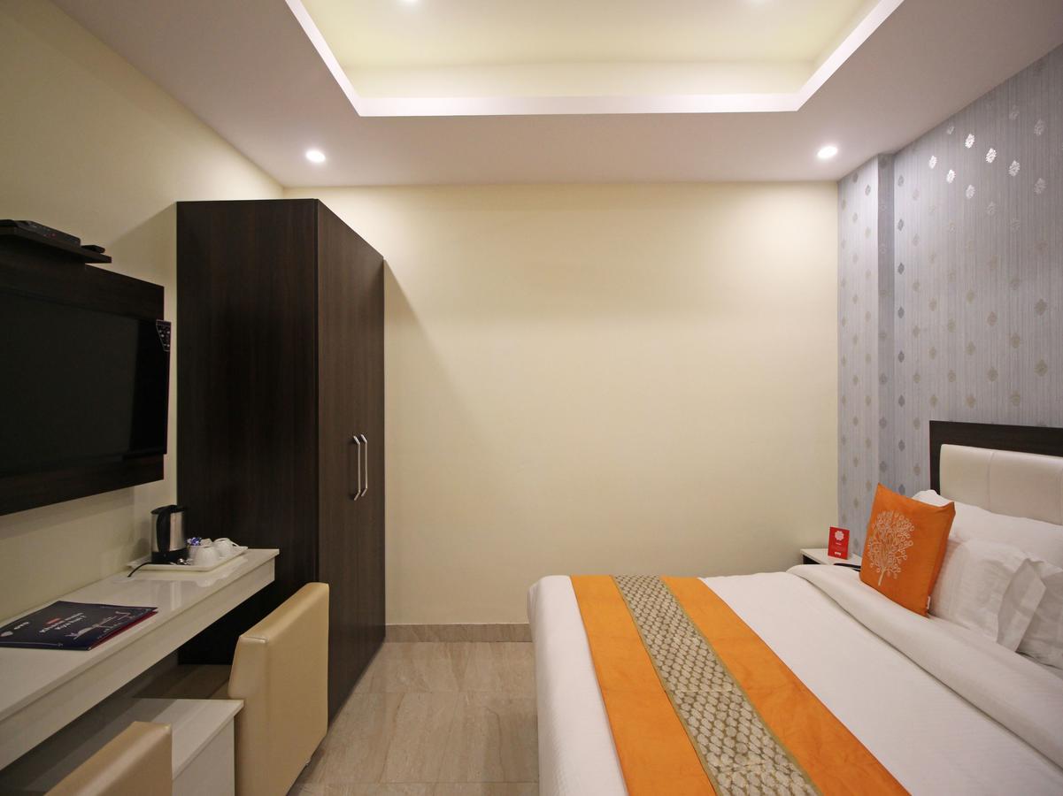 Oyo 8132 Hotel Kukreja Dehradun Dış mekan fotoğraf