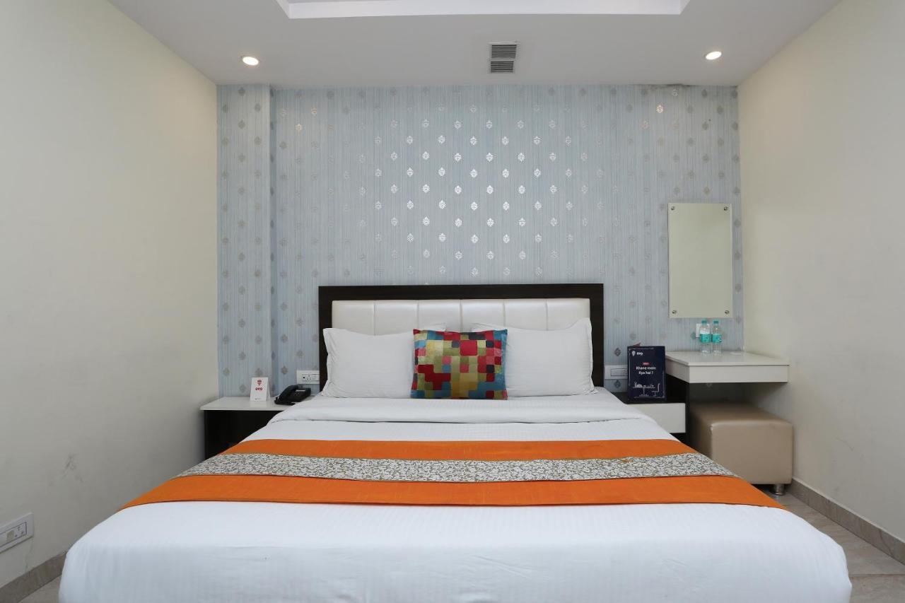 Oyo 8132 Hotel Kukreja Dehradun Dış mekan fotoğraf
