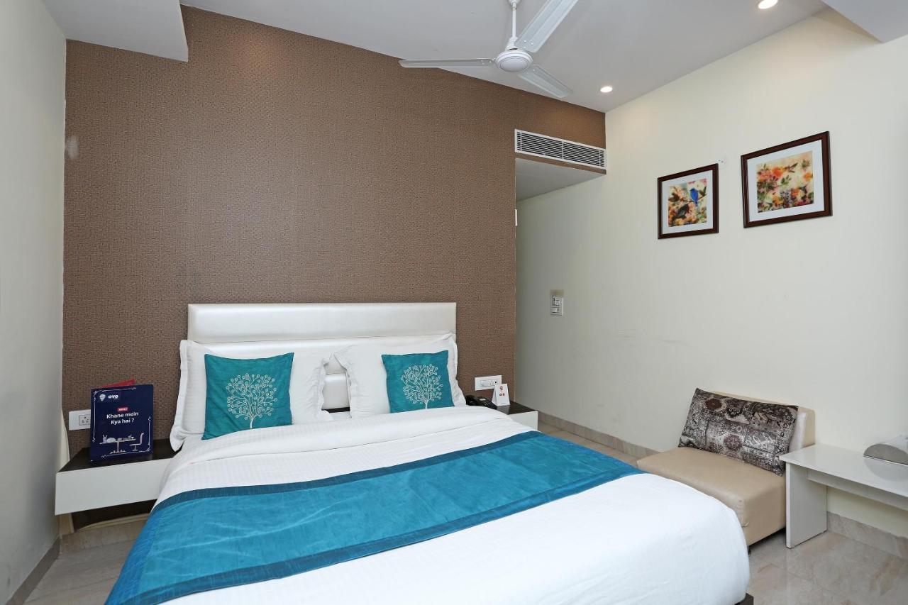 Oyo 8132 Hotel Kukreja Dehradun Dış mekan fotoğraf